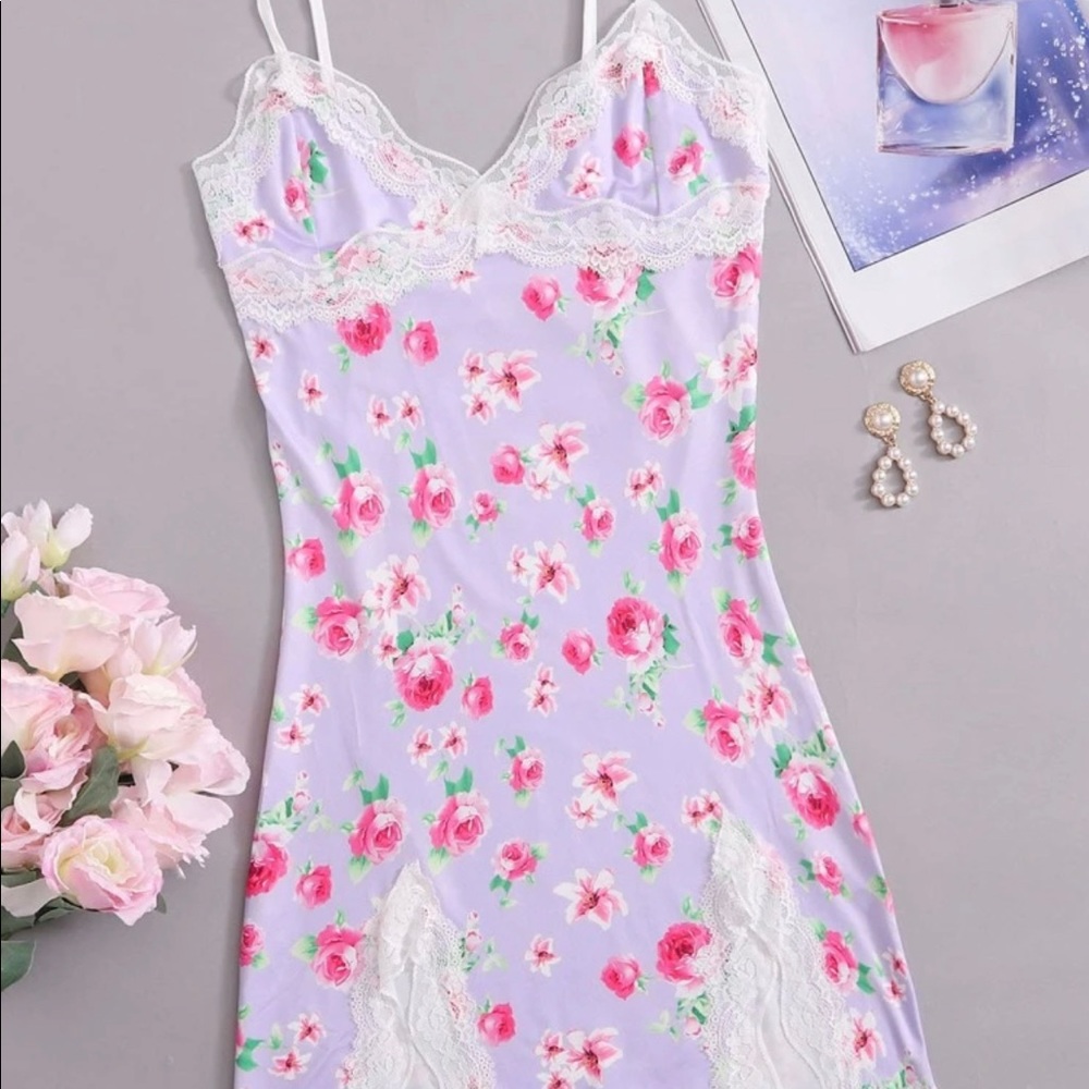 Lilac purple Lace Trim Floral Print Dress